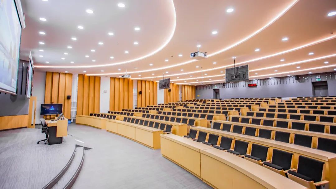 吉林大學重構(gòu)教學空間，賦能融合式教學變革