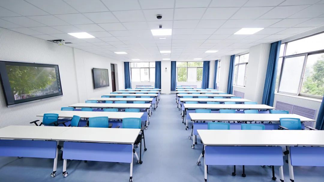 河南師范大學 微格教學，提升師范生教育實踐能力4.jpg