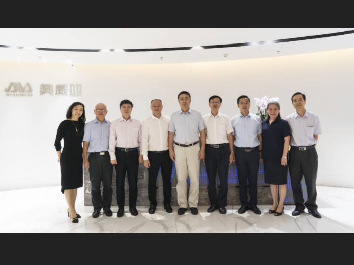 實施創新 驅動發展 │ 廣州市王東副市長一行蒞臨奧威亞考察調研